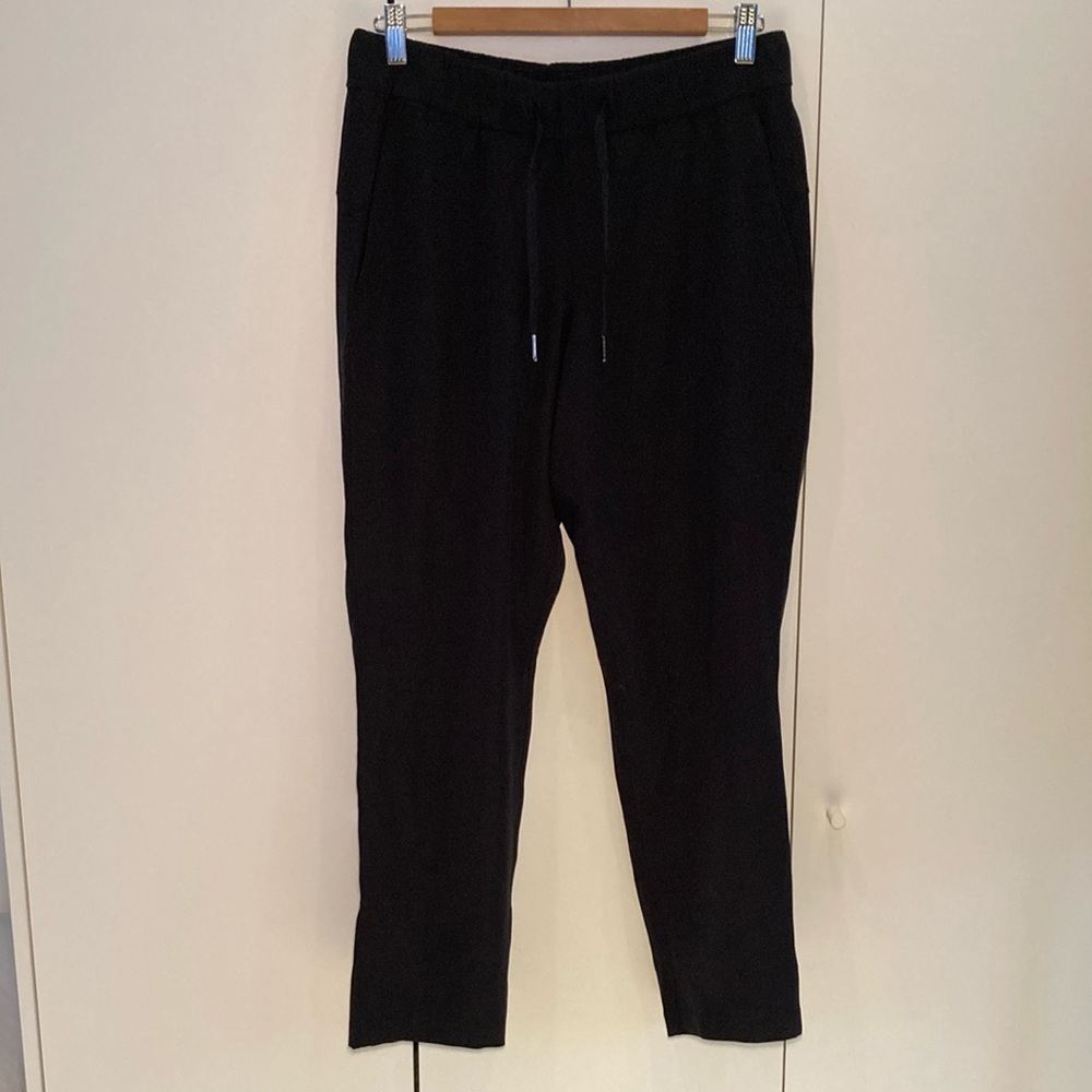 lululemon athletica on the fly Black sleek pants 8